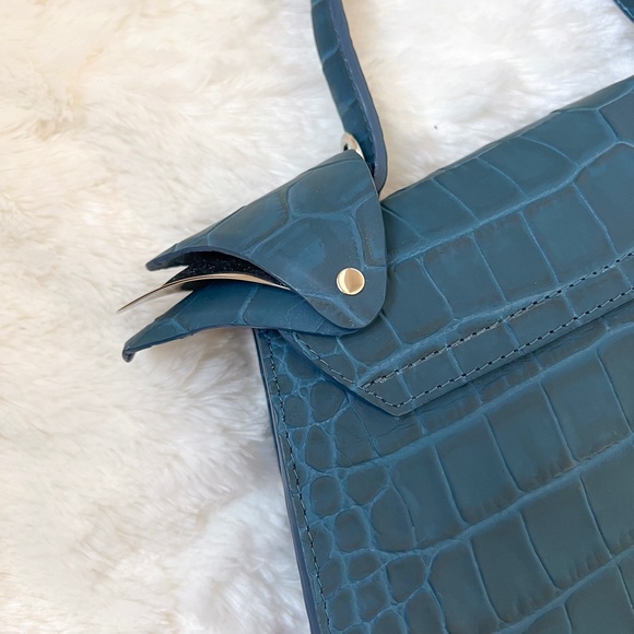 $899 NWOT LYA LYA Mini Armor Vault Croc Teal Silver Crossbody Top Handle Handbag - Picture 12 of 15